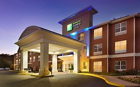 Holiday Inn Express & Suites Manassas